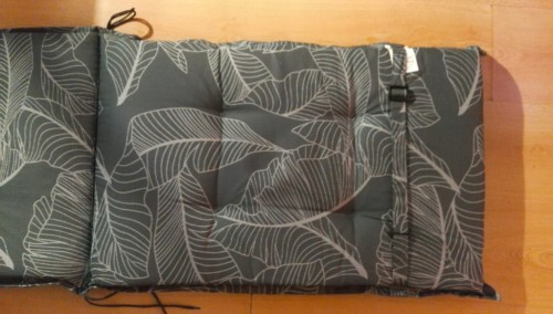 Poduszka ogrodowa na krzesło pozycyjne leżak niebieska 115 x 44 x 5 cm