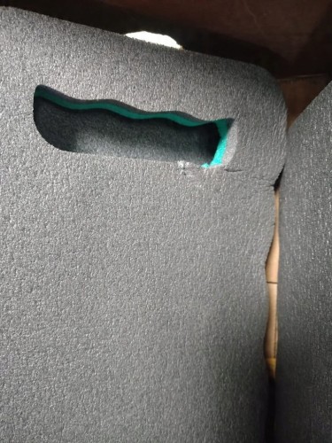 Nakolannik 40 x 2 x 18 cm pianka